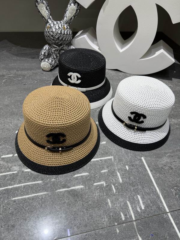 Chanel top hat dx209